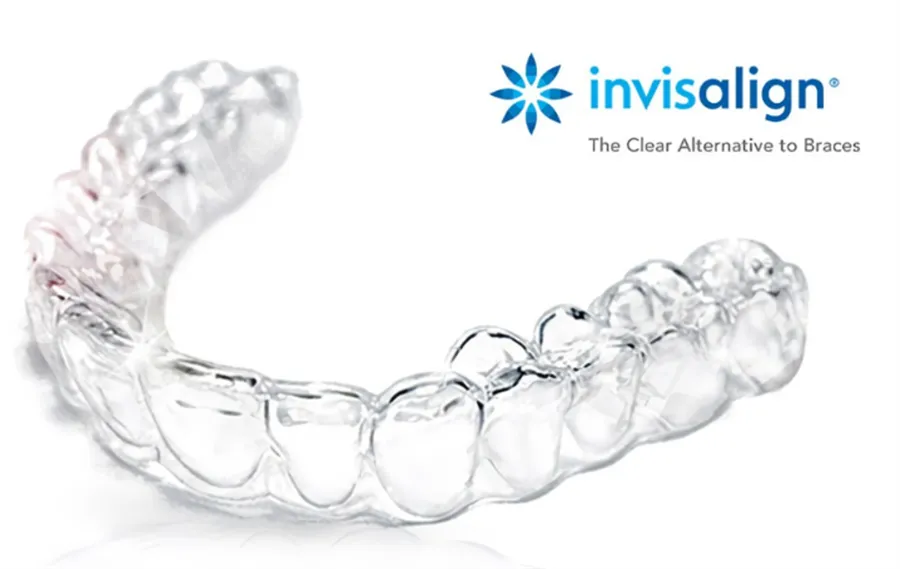 Gouttières Invisalign transparentes